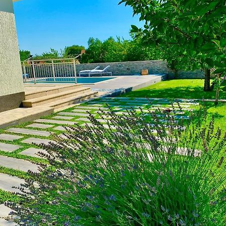 Villa Endi,A Gem Near Sibenik Unesic Exterior photo
